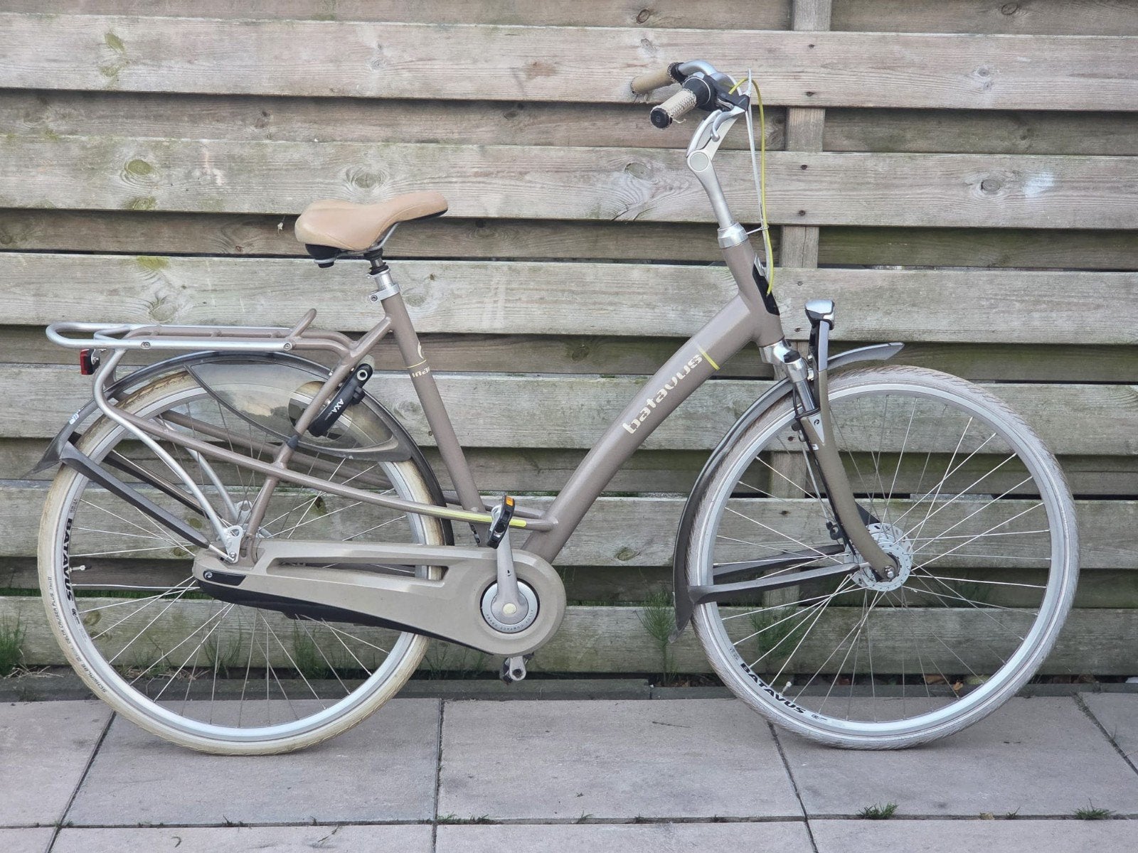 Stevige model damesfiets batavus mambo framehoogte 57 cm, 56 cm of meer, Ophalen, Gebruikt, Batavus