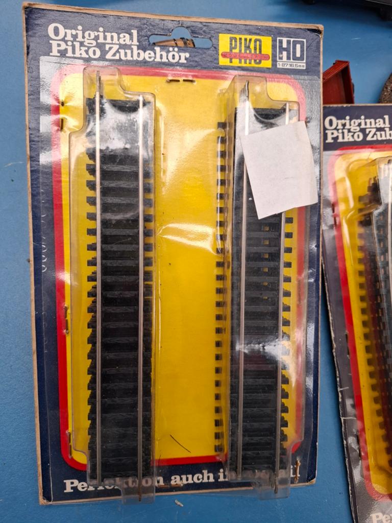 Nieuwe in OVP H0 Piko rails. Recjt en gebogen. 2 x 10 stuks, Hobby en Vrije tijd, Modeltreinen | H0, Gelijkstroom, Nieuw, Rails
