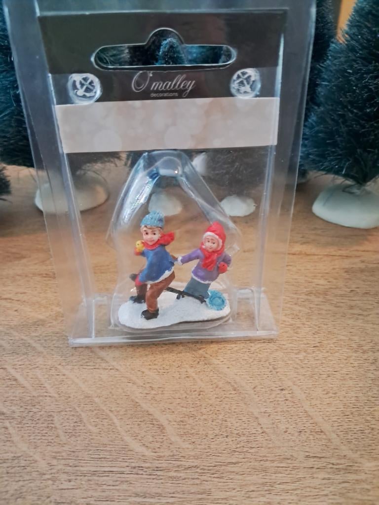 2 kinderen sneeuw plezier nieuw, Diversen, Kerst, Ophalen of Verzenden, Nieuw
