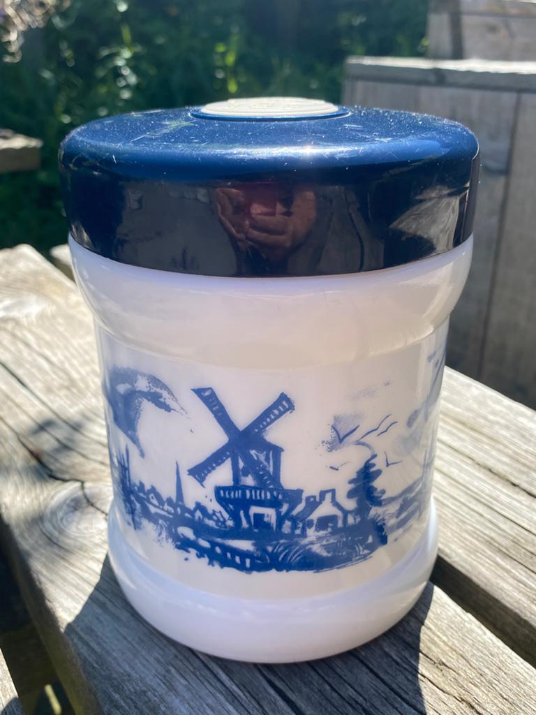 Vintage opaline melkglas voorraadpot Fantastica Willem II, Huis en Inrichting, Keuken | Keukenbenodigdheden, Zo goed als nieuw