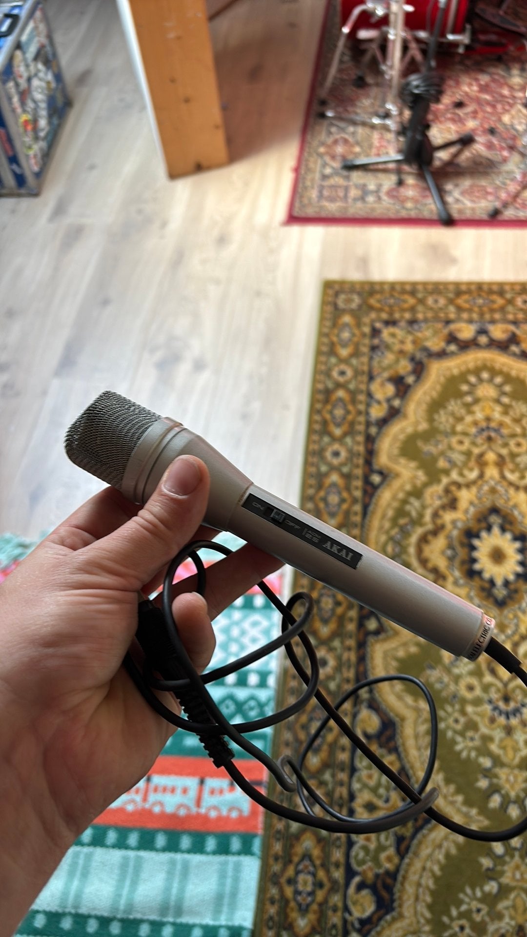 Akai microfoon met kabel, Ophalen of Verzenden, Gebruikt, Zangmicrofoon