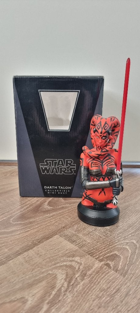 Star Wars Darth Talon Buste Gentle Giant, Ophalen of Verzenden, Zo goed als nieuw, Beeldje of Buste