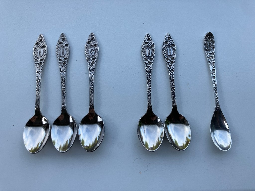 Theelepeltjes 6st. met initiaal B, D, G – ajour model, Antiek en Kunst, Ophalen of Verzenden