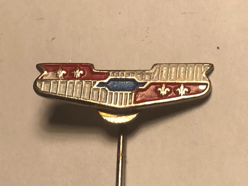 Metalen CHEVROLET AUTOMERK Speld., Verzamelen, Speldjes, Pins en Buttons, Verzenden, Zo goed als nieuw, Transport, Speldje of Pin