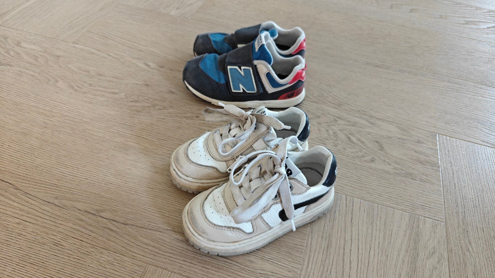 New Balance maat 27 en DVLB maat 25, Ophalen of Verzenden, Schoentjes