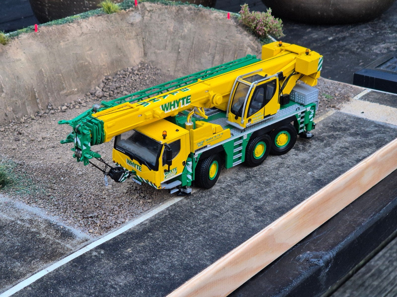 Liebherr ltm 1050 3.1 Whyte crane hire wsi, Hobby en Vrije tijd, Modelauto's | 1:50, Ophalen of Verzenden, Zo goed als nieuw, Hijskraan, Tractor of Landbouw