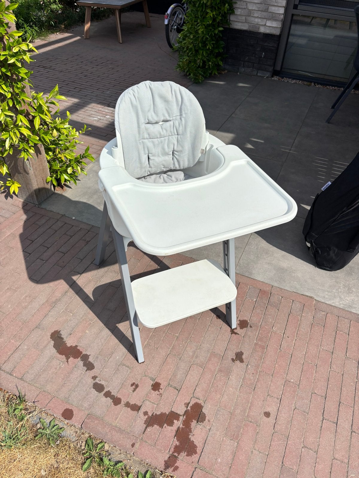 Stokke Steps kinderstoel met zitverkleiner en eetblad, Ophalen, Gebruikt, Meegroeistoel, Afneembaar eetblad
