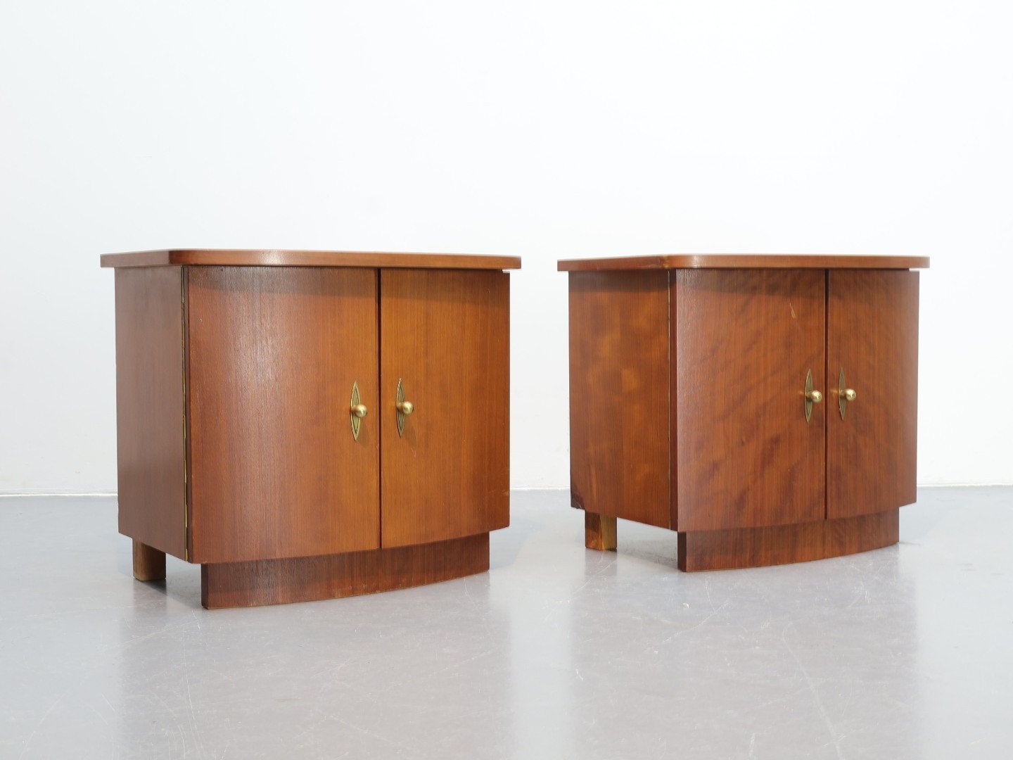 Set van 2 Vintage Nachtkastjes, Gebruikt, Minder dan 45 cm, Ophalen of Verzenden, X