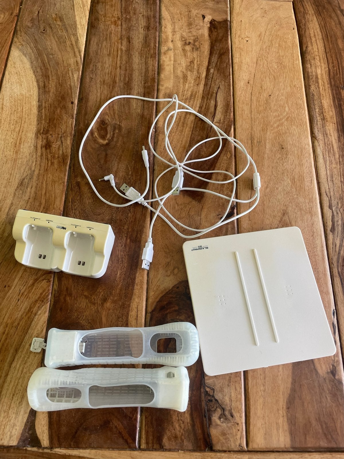 Wii accessoires: opladers, balance board en meer, Spelcomputers en Games, Nintendo, Ophalen of Verzenden, Gebruikt, Overige typen