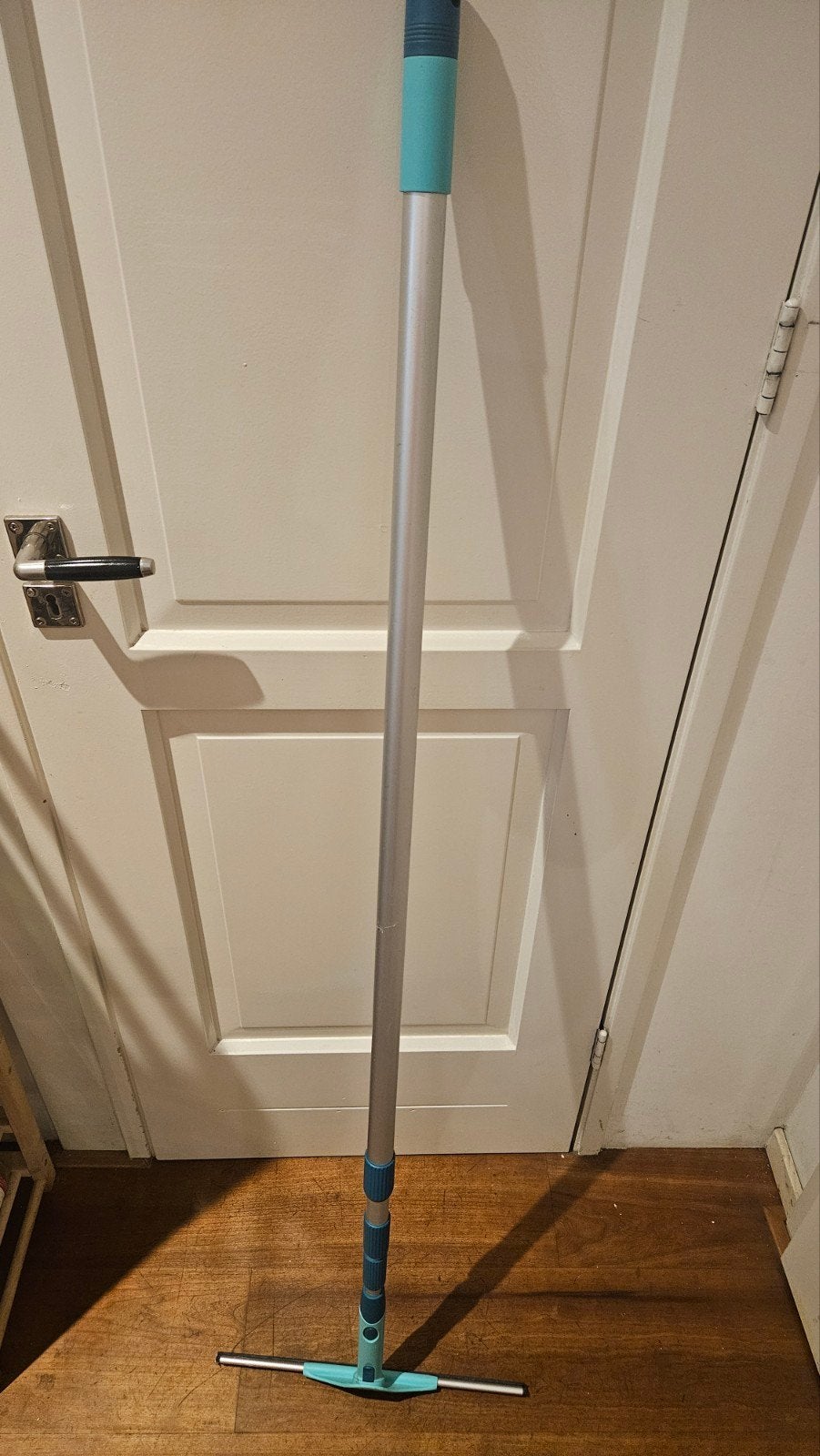 Leifheit Telescoopsteel Wisser - Raamwisser, Huis en Inrichting, Schoonmaakartikelen, Ophalen, Raamwisser of Trekker