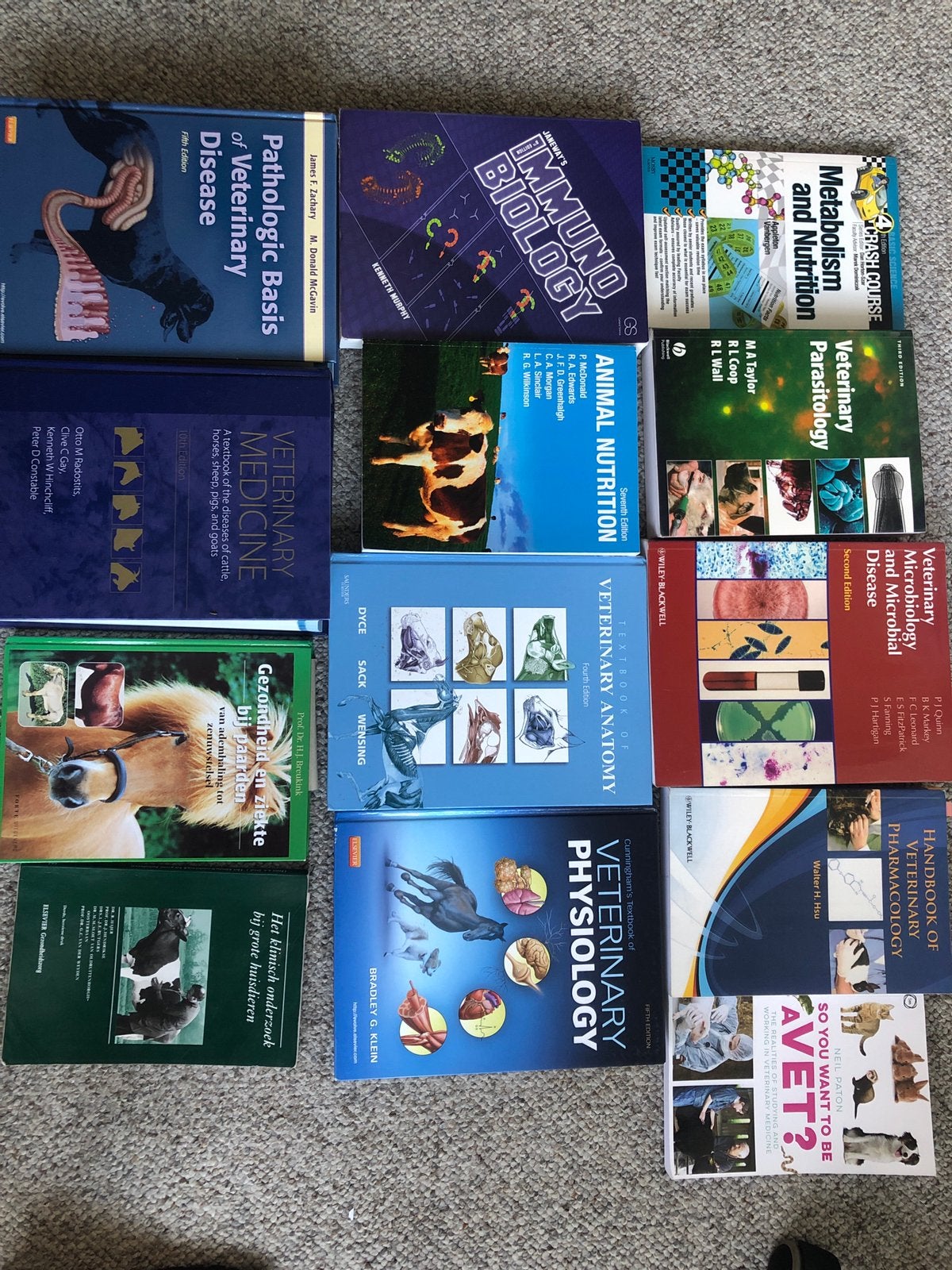 Diergeneeskunde studieboeken, Boeken, Ophalen of Verzenden, Beta, Zo goed als nieuw, HBO