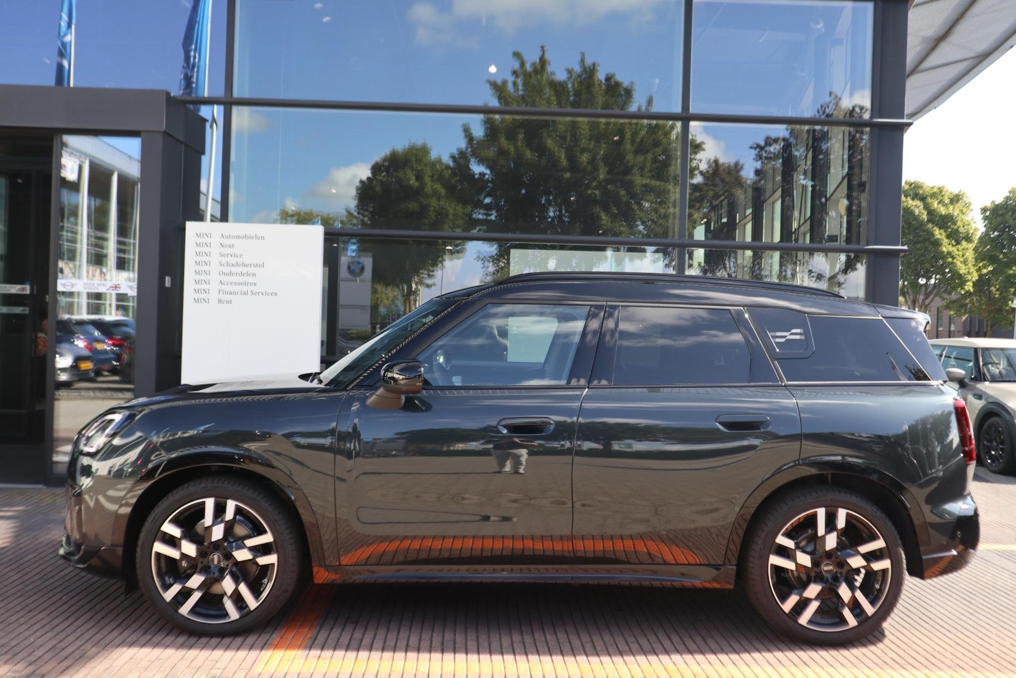 MINI Countryman 1.5 C John Cooper Works Trim | Pakket XL, Stof, Bedrijf, Nieuw, 3 cilinders
