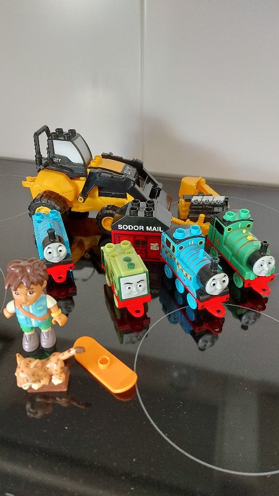 Megabloks. Figuurtjes Thomas de trein, Diego+vriendje, const, Kinderen en Baby's, Ophalen of Verzenden, Gebruikt, Megabloks