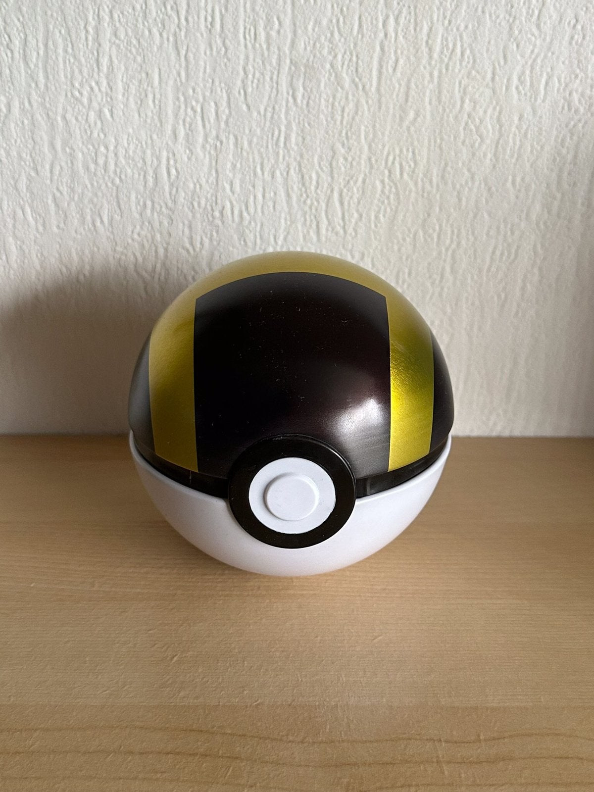 Pokémon Pokeball zonder figuurtje, Ophalen of Verzenden, Zo goed als nieuw