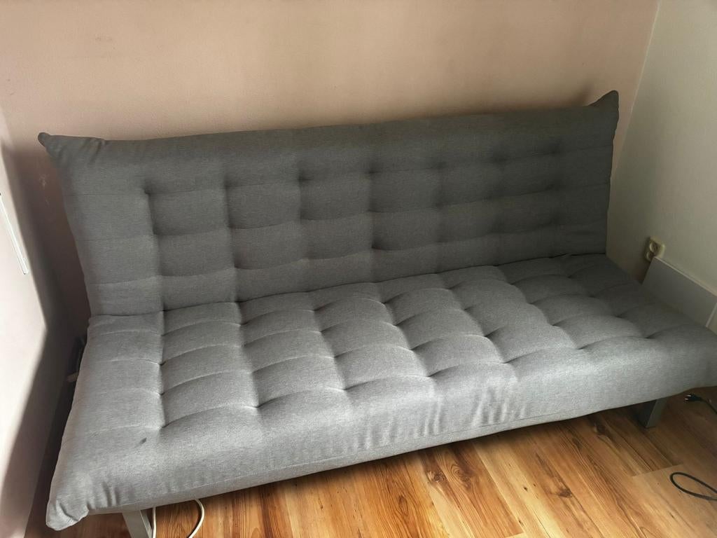 Grijze slaapbank / futon - Zo goed als nieuw, Ophalen of Verzenden