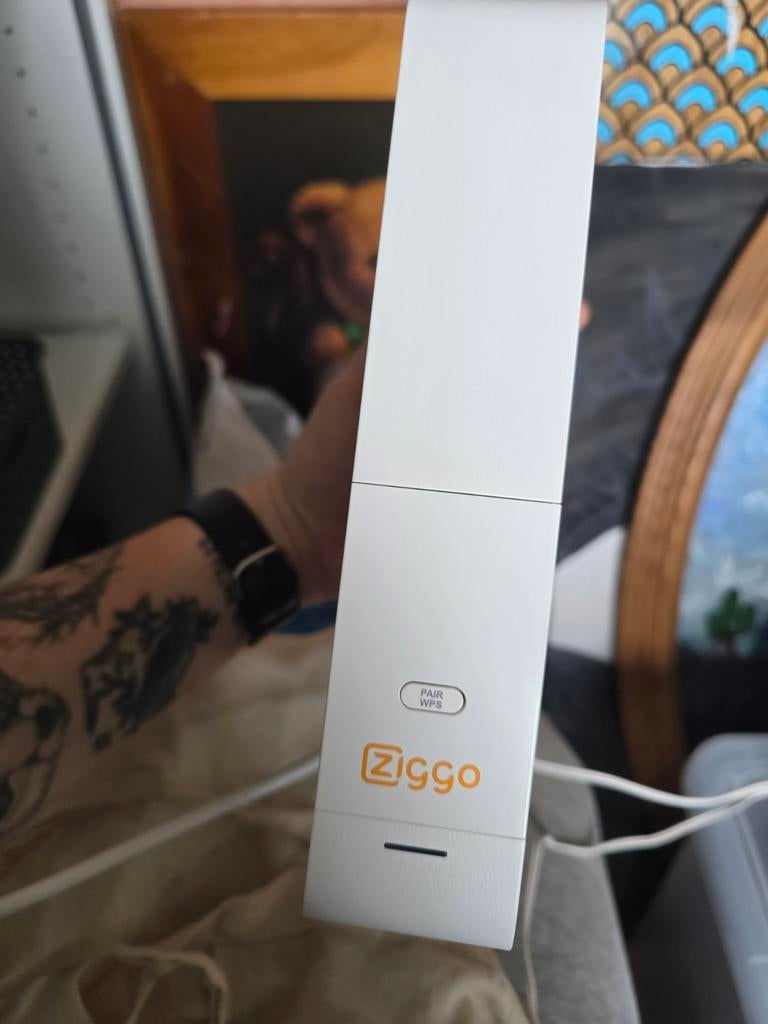 Ziggo Connectbox Router met Modem, Computers en Software, Routers en Modems, Ophalen of Verzenden, Zo goed als nieuw, Router met modem