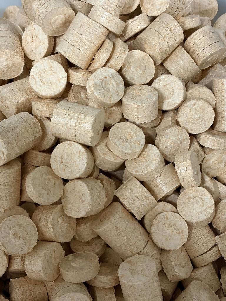 Briketten 100% vurenhout, 6 m³ of meer, Ophalen, Overige houtsoorten, Blokken