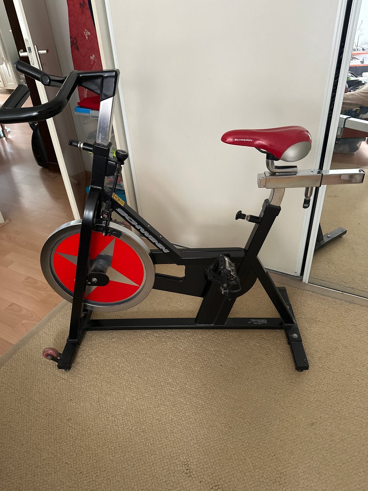 Schwinn Spinningfiets - Perfect voor thuistraining, Sport en Fitness, Fitnessapparatuur, Gebruikt, Spinningfiets, Benen, Metaal