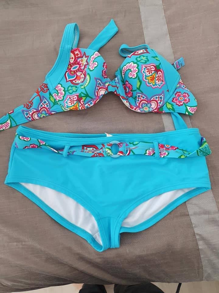 Turquoise bikini met bloemenprint maat L, Ophalen of Verzenden, Zo goed als nieuw, Blauw, Bikini