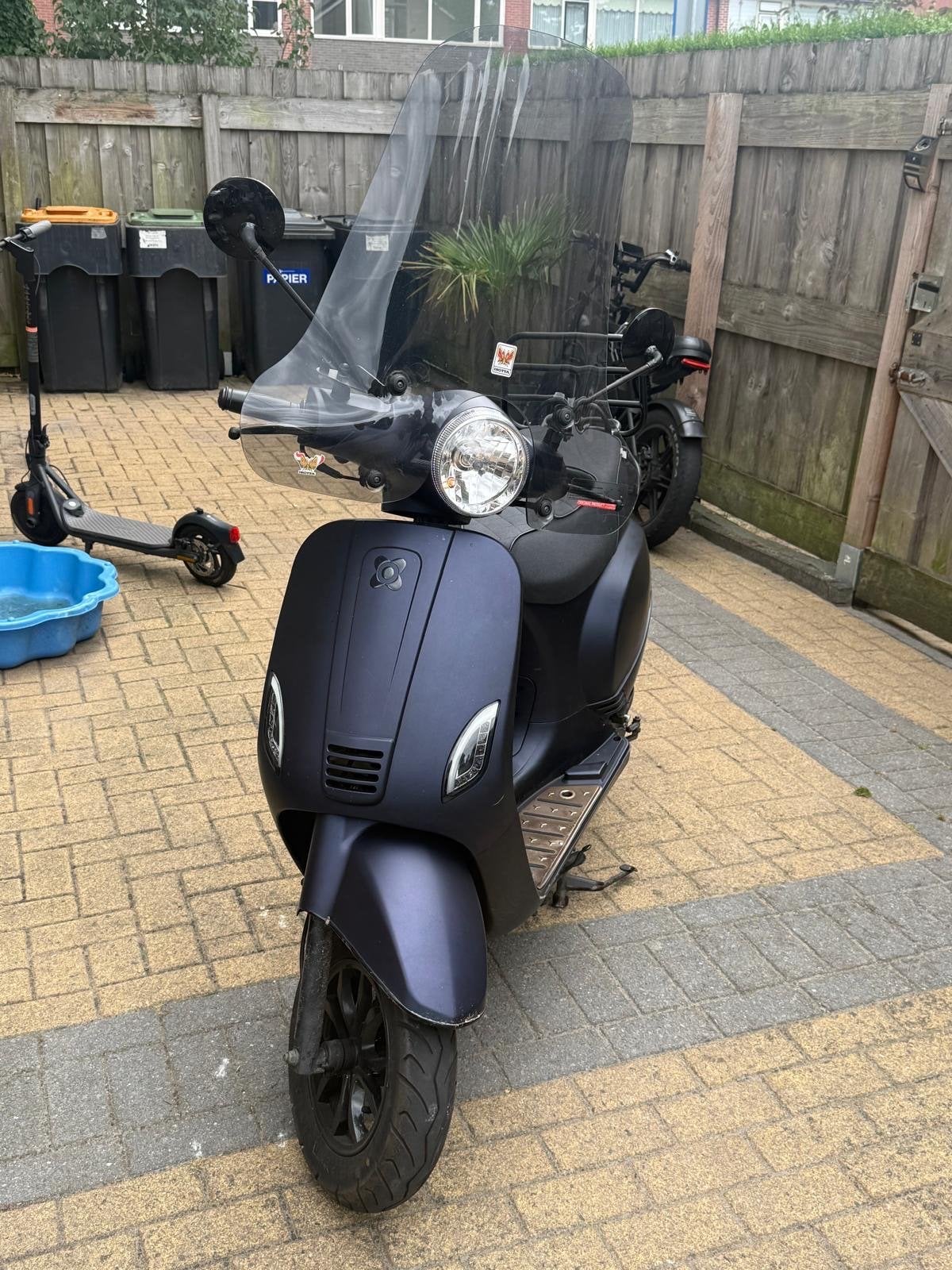 Mooie AGM VX50i scooter, Ophalen of Verzenden, Zo goed als nieuw, Overige merken