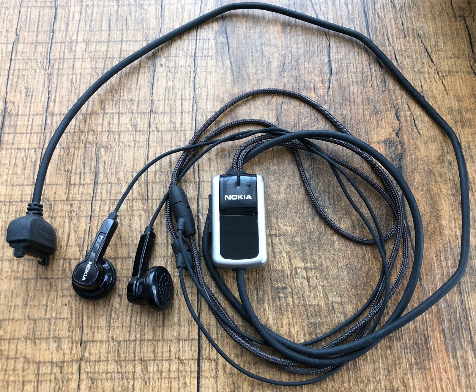 Nokia oordopjes met bedieningsknopjes in snoer voor o.a. N73, Ophalen, Nieuw