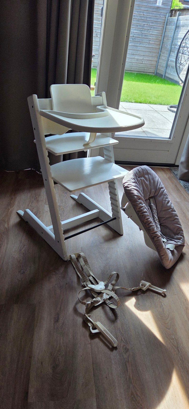 Complete Stokke Tripp Trapp kinderstoel met accessoires, Ophalen, Gebruikt, Meegroeistoel, Gordel(s)