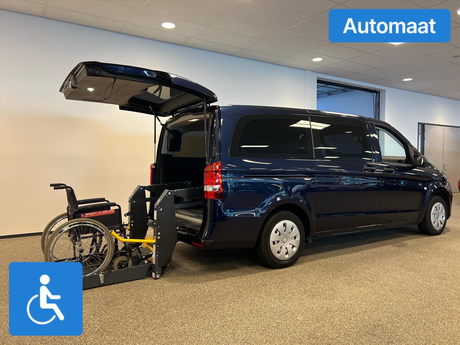 Mercedes Vito L2H1 Rolstoelbus Automaat (airco) - rolstoel v, Automaat, 12 maanden, Gebruikt, Zwart