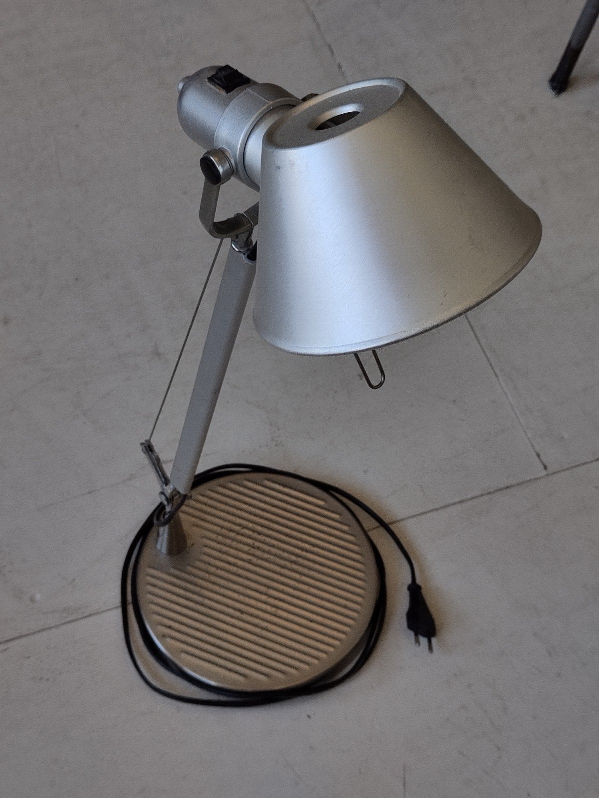 Bureaulamp stijl Artemide Tolomeo, ca. 70cm hoog, Gebruikt, Grijs, E27 (groot), Modern
