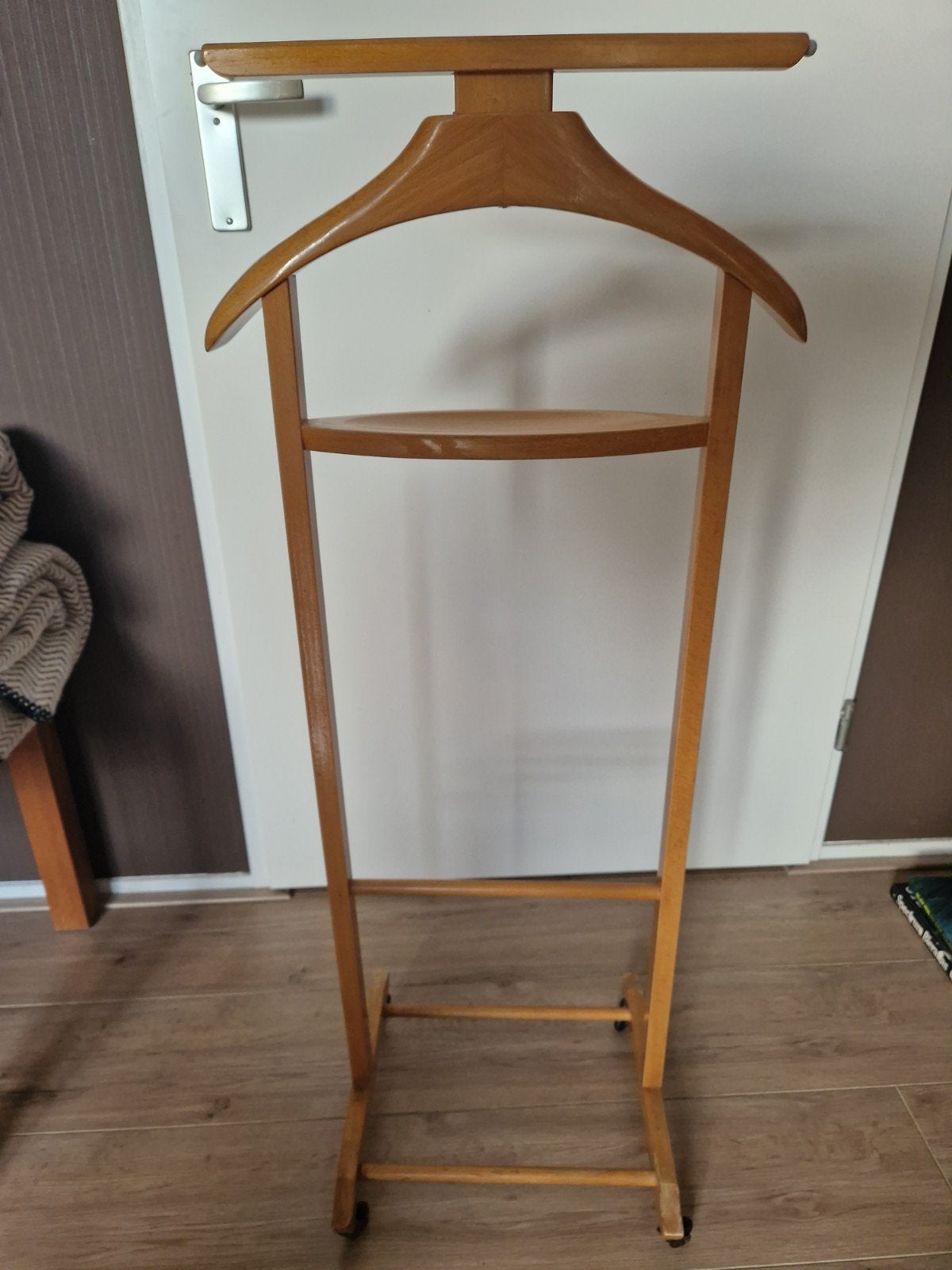 dressboy hout, Ophalen