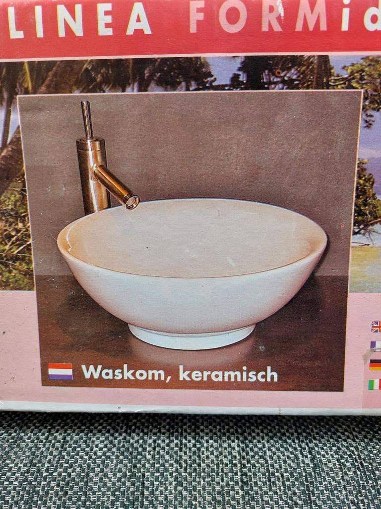 2 Nieuwe Keramische Waskommen - Linea Formidabile, Ophalen of Verzenden