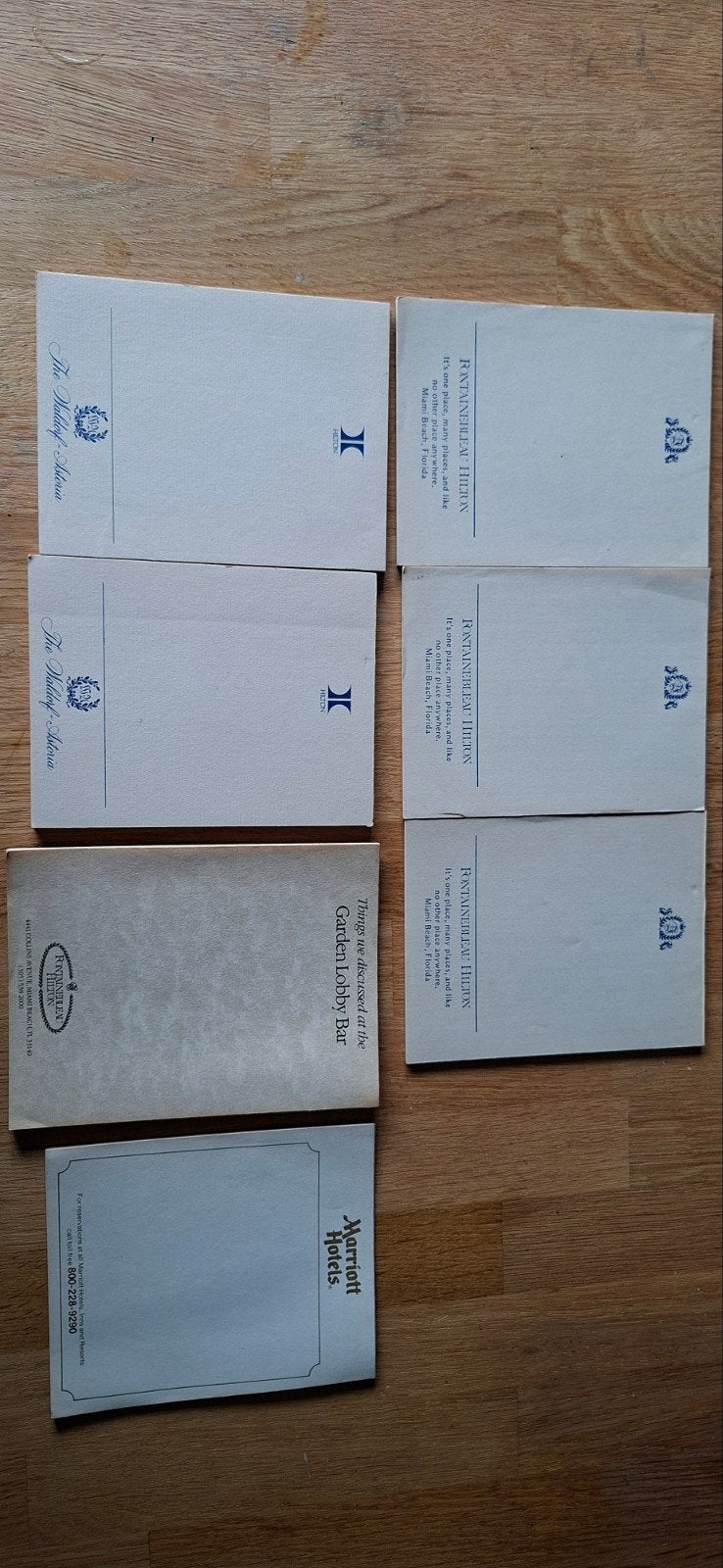 Vintage hotel notitieboekjes, Waldorf-Astoria, Hilton etc, Verzamelen, Ophalen of Verzenden, Zo goed als nieuw, Gebruiksvoorwerp