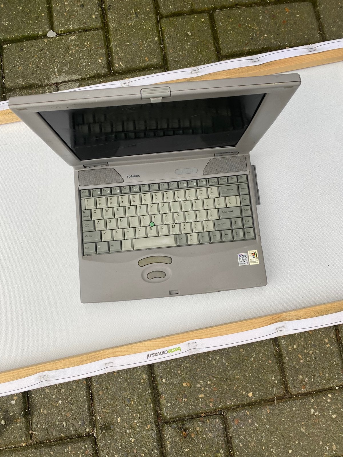 Toshiba satelite pro pentium 2 laptop retro parts, Computers en Software, Ophalen of Verzenden