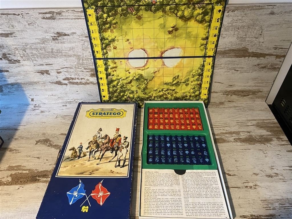 Stratego blauwe doos slechte staat [s677], Verzenden, Gebruikt