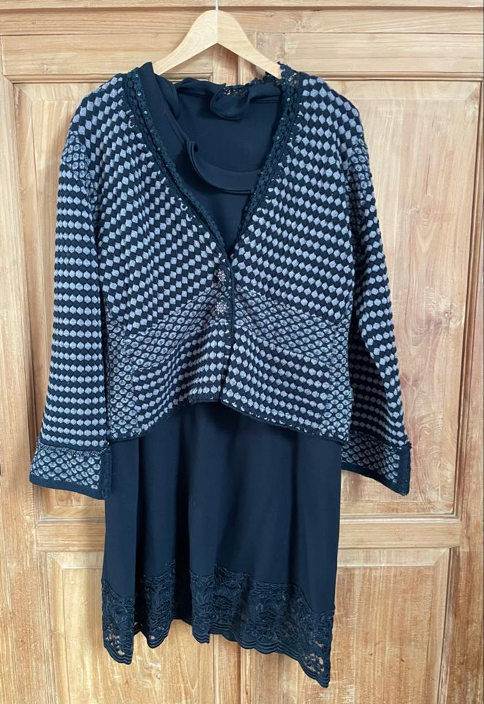 Zwart jurkje met vestje van Didi, maat XXL, Kleding | Dames, Ophalen of Verzenden, Gedragen, Maat 46/48 (XL) of groter, Zwart