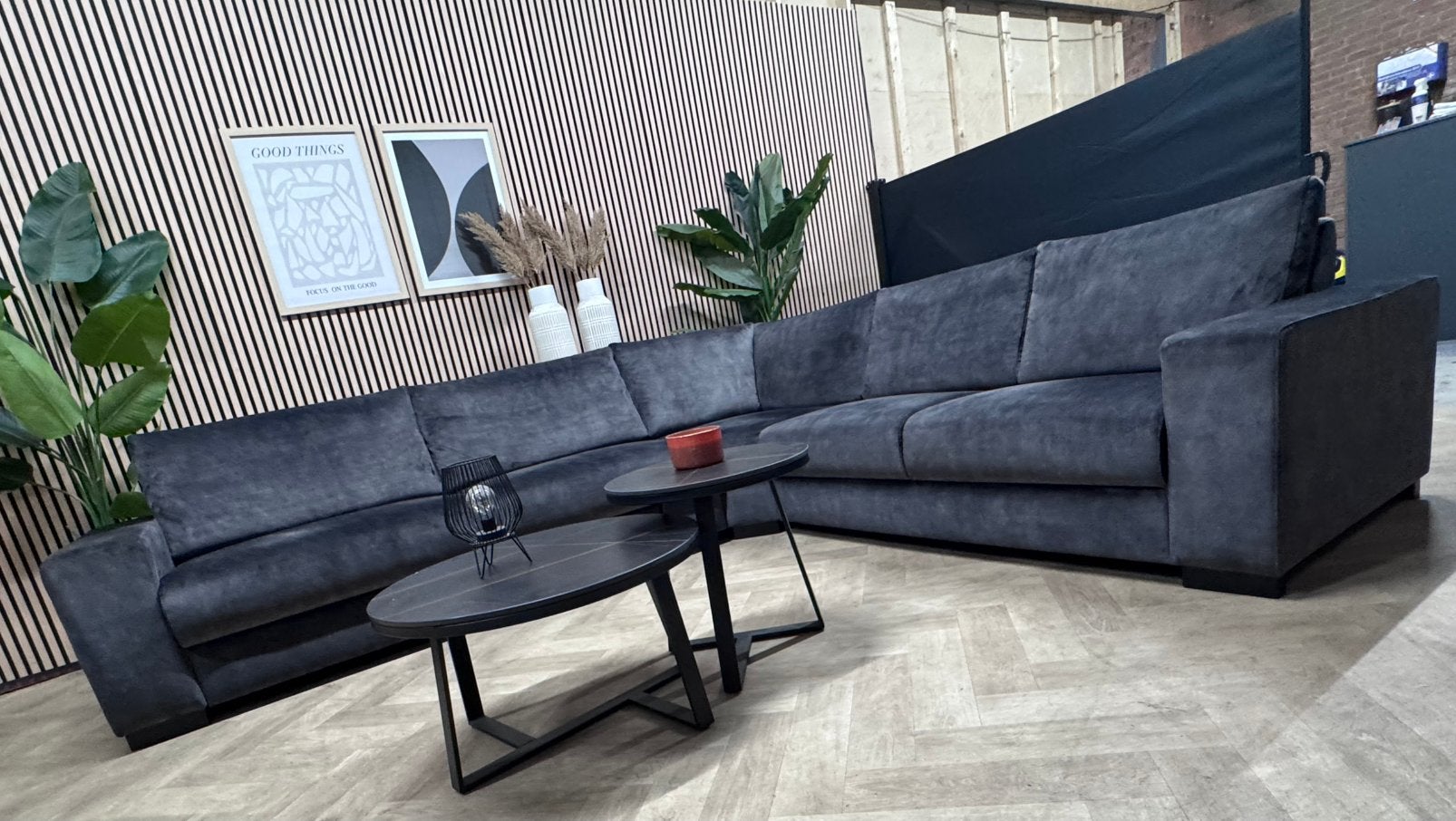 ZGAN Velvet Velours Hoekbank - Antraciet - 307 x 278, Velvet velours hoekbank loungebank antraciet hotel chique modern, -, -, Hoekbank