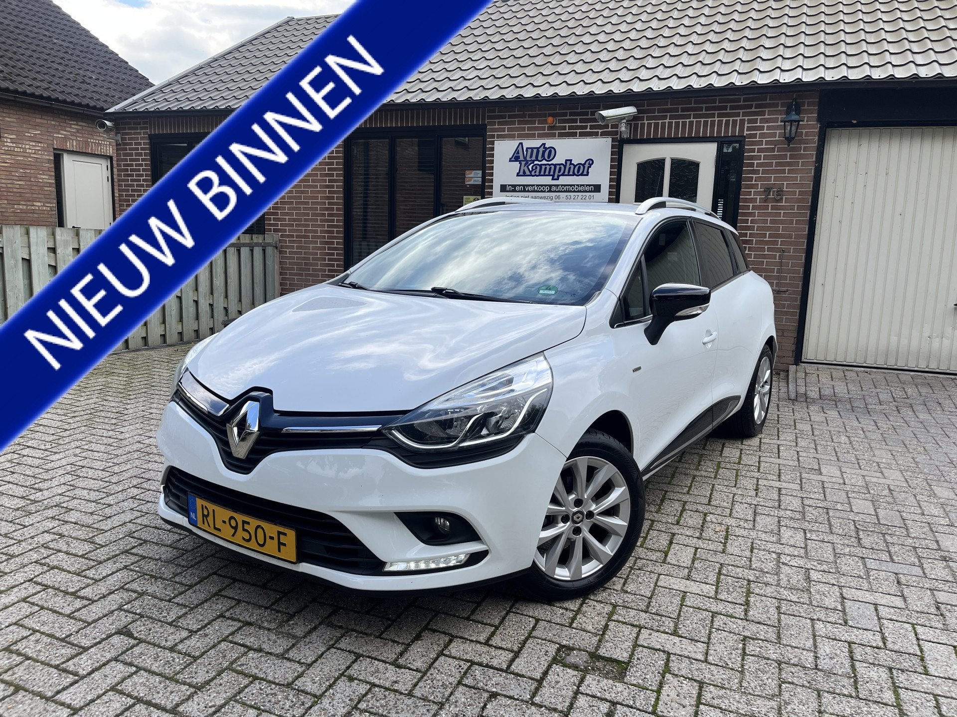 Renault Clio Estate 1.5 dCi Ecoleader Limited LED Trekhaak, Auto's, Voorwielaandrijving, Stof, 4 cilinders, Wit