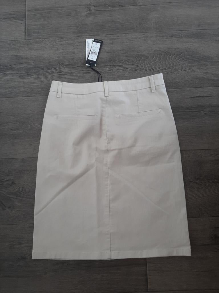 Mooie nieuwe kleding maat s 9.95 pst, Kleding | Dames, Beige, Nieuw, Ophalen of Verzenden, Knielengte