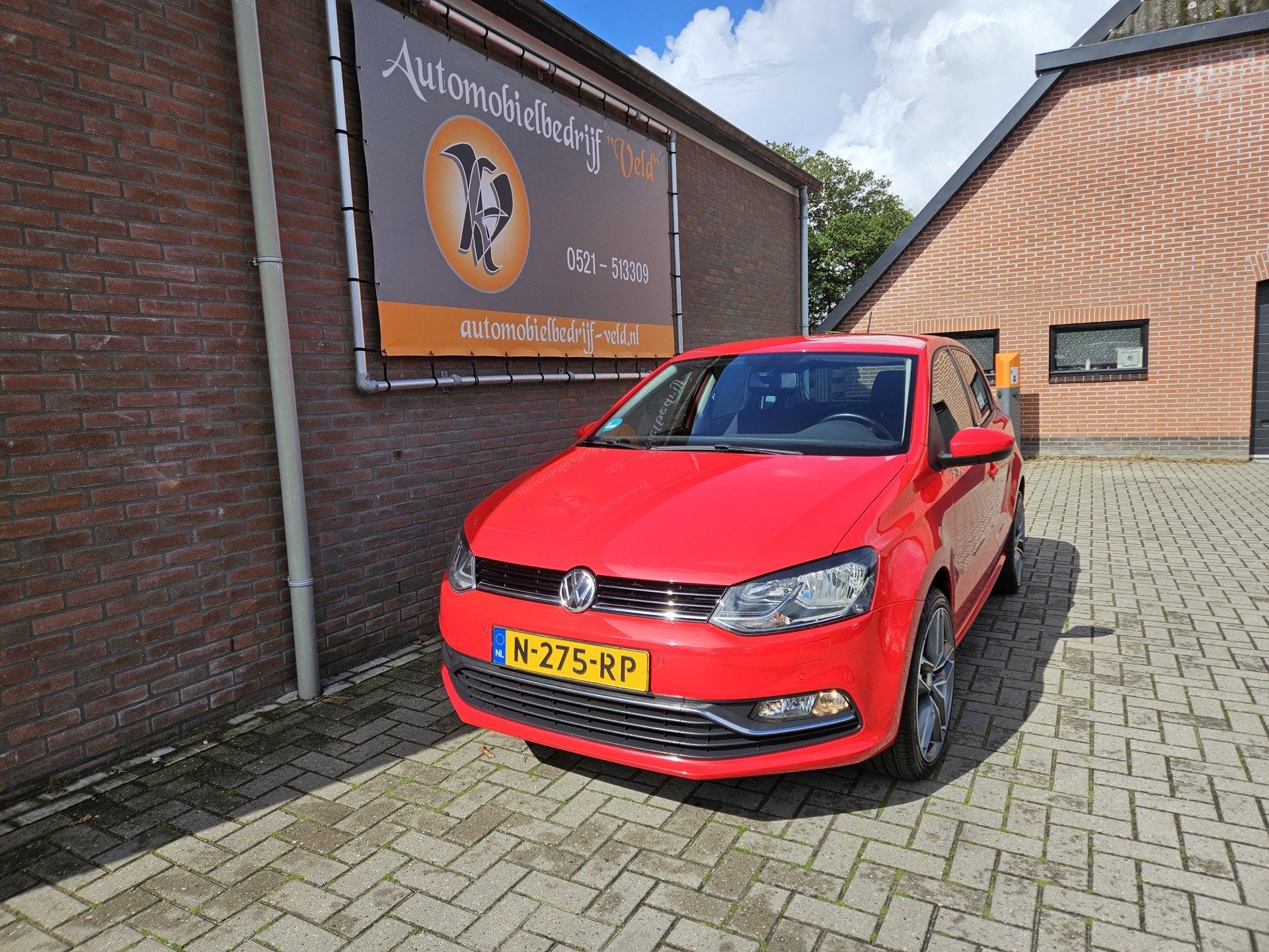 Volkswagen Polo 1.0 Comfortline Connected Series (bj 2016), Euro 6, Bedrijf, Handgeschakeld, Grijs