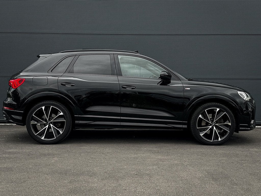 Audi Q3 45 TFSI quattro S-Line, Pano, ACC, Matrix, Sfeer, El, Auto's, Audi, Gebruikt, 1984 cc, Zwart, 14 km/l