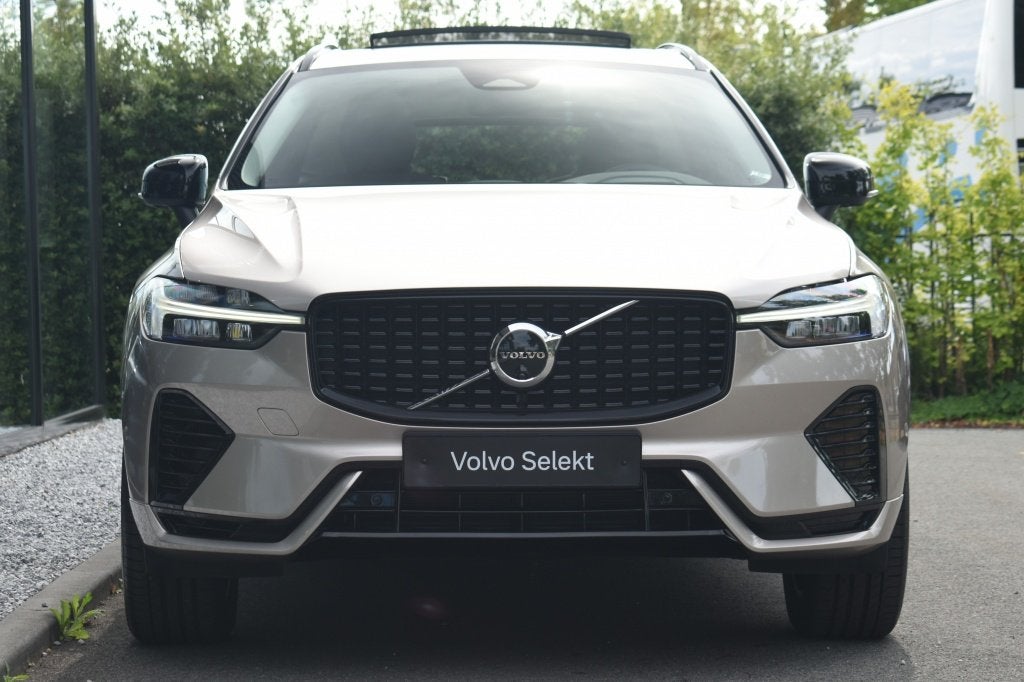 Volvo XC60 T6 350pk AWD Plus Dark | Head-Up | Harman/Kardon, Auto's, Automaat, Gebruikt, 4 cilinders, 138 €/maand