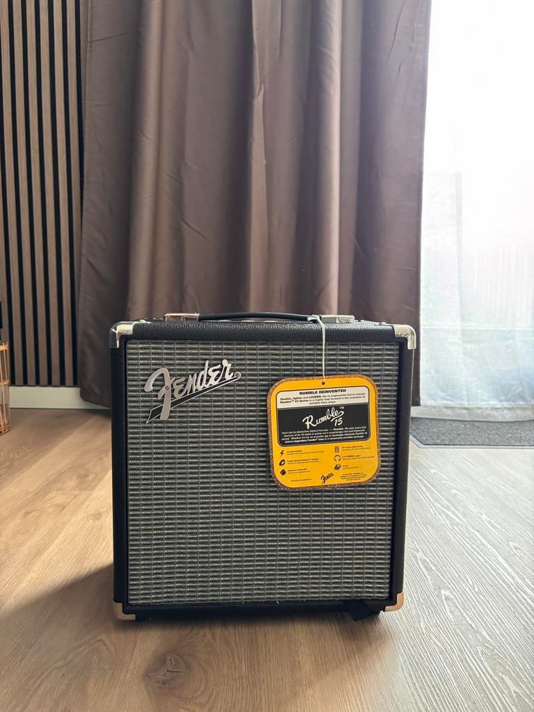 Fender Rumble 15 Basgitaarversterker - Zo goed als nieuw, Muziek en Instrumenten, Versterkers | Bas en Gitaar, Ophalen of Verzenden