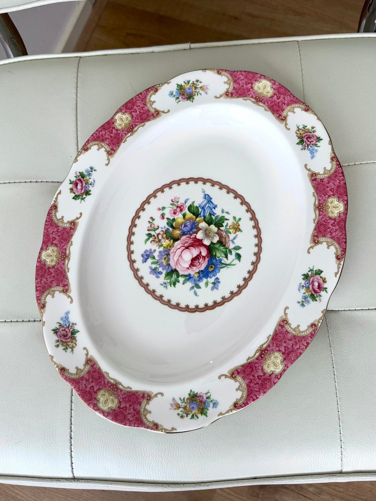 Royal Albert Lady Carlyle Ovale Vleesschaal/Serveerschaal, Antiek en Kunst, Antiek | Servies los, Verzenden