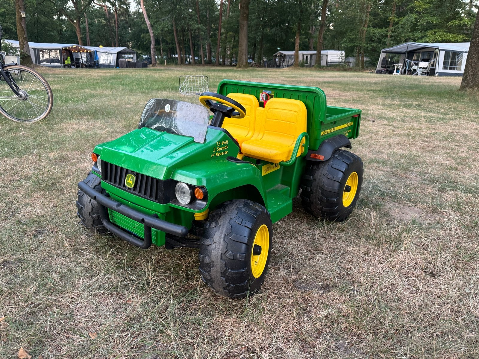 Electrische kinder John Deere met extra accu en aanhanger, Ophalen, Gebruikt, Overige typen