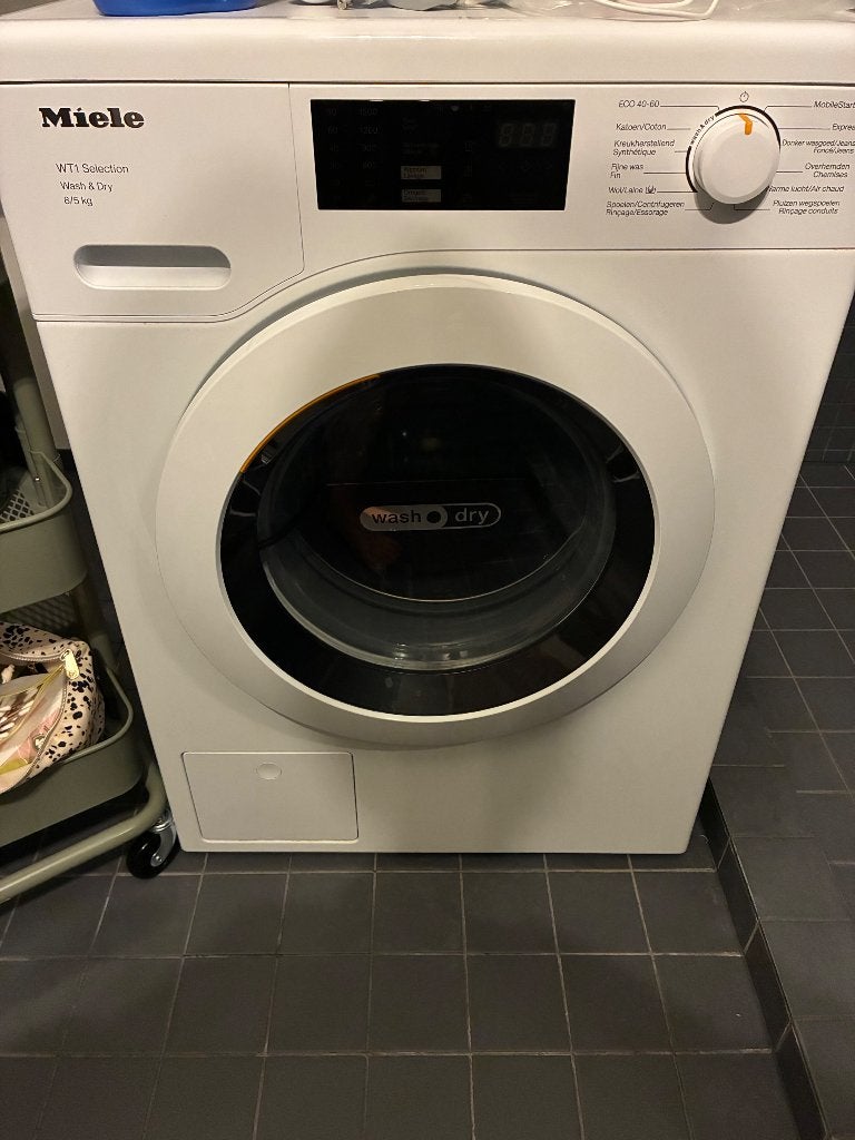 wash and dry Miele, Ophalen, 1200 tot 1600 toeren, Minder dan 85 cm, Zo goed als nieuw
