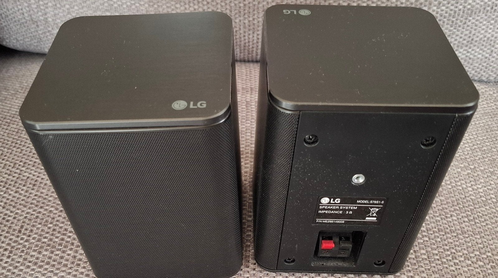 Foto 4 van LG Soundbar met draadloze subwoofer en achterspeakers