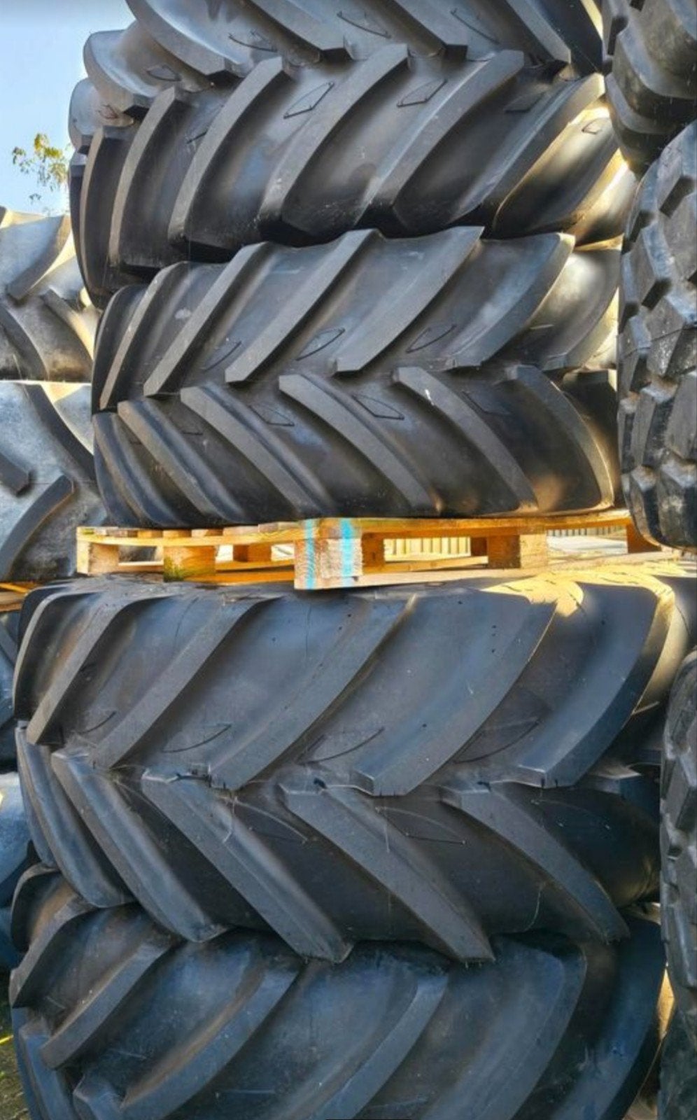 set michelin 600 60 30 710 60 42 xeobib vf demo, Ophalen