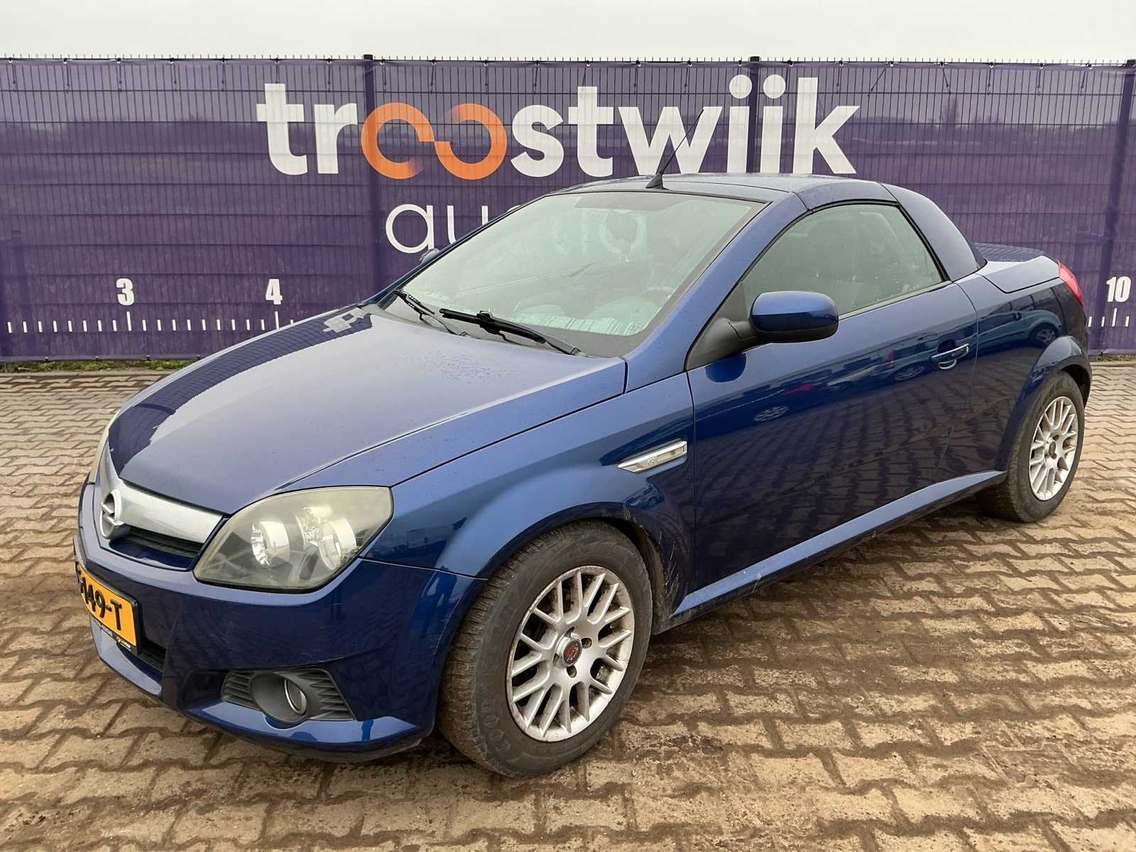 2004 - Opel - Tigra TwinTop - 1.4-16V Enjoy - Personenauto, Auto's, Gebruikt, Cabriolet, 49 €/maand, Bedrijf