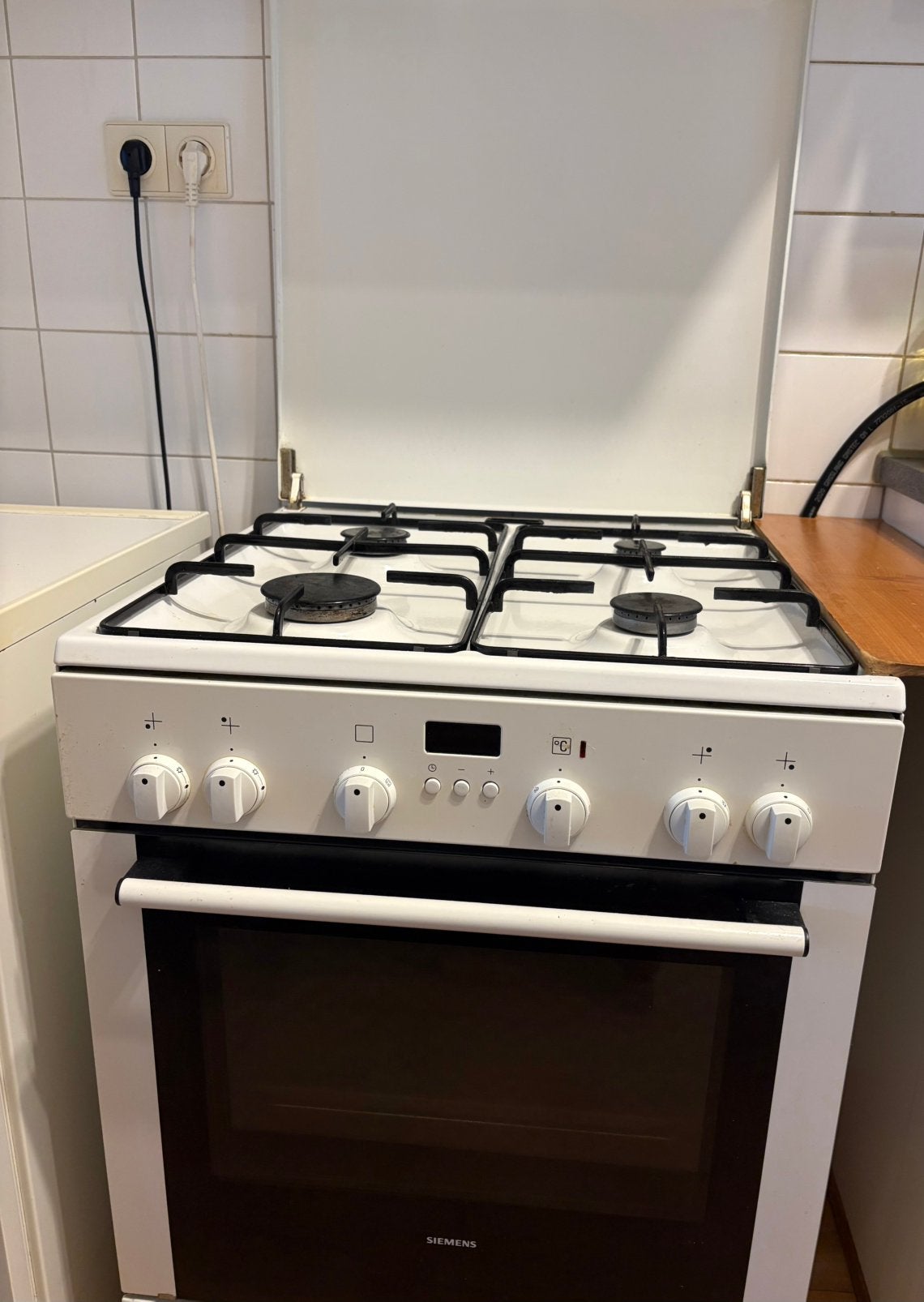 Siemens gasfornuis met oven, Gebruikt, 60 cm of meer, Gas, Vrijstaand