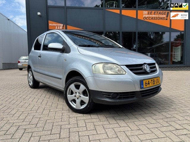 Volkswagen Fox 1.4 Trendline, Voorwielaandrijving, 15 km/l, 4 cilinders, 4 stoelen
