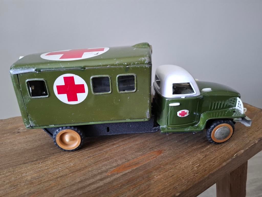 Vintage MF-909 US Army Military Ambulance uit China, Ophalen of Verzenden, Gebruikt, Bus of Vrachtwagen, Overige merken